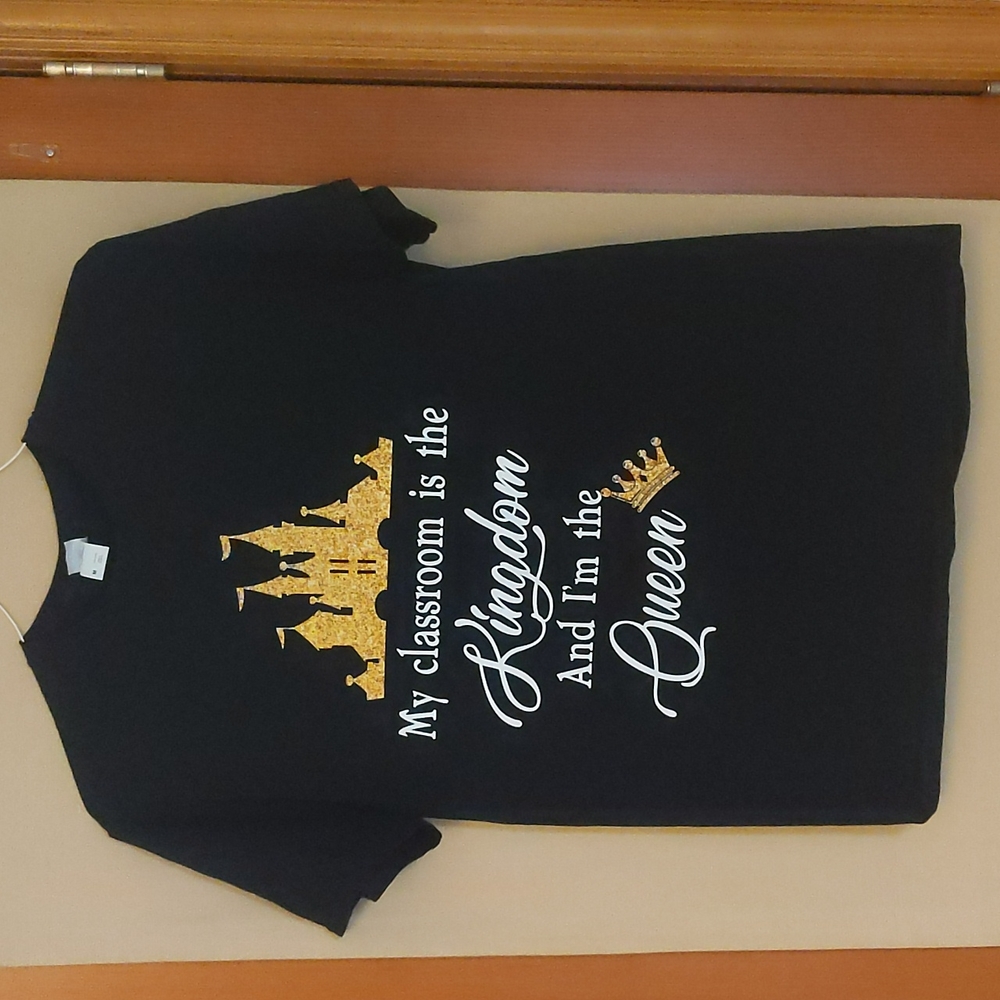 My Classroom Is My Kingdom And I’m The Queen Disney T-Shirt Size Medium